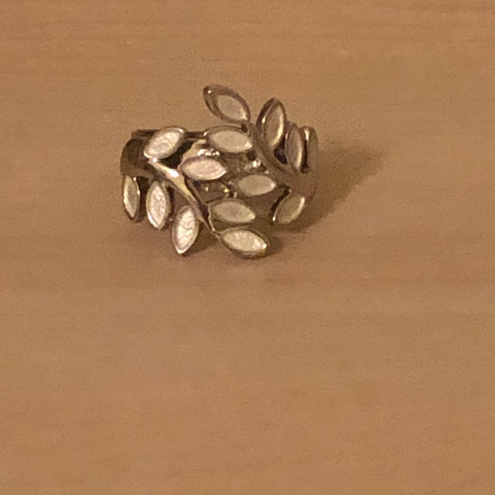 New Leaf Vine Silver Ring
